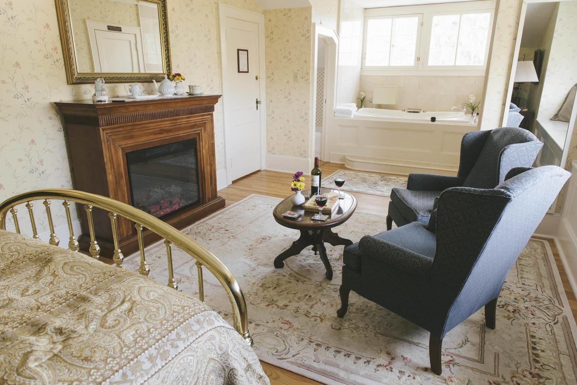 Bykenhulle House Bed And Breakfast ホープウェル・ジャンクション エクステリア 写真
