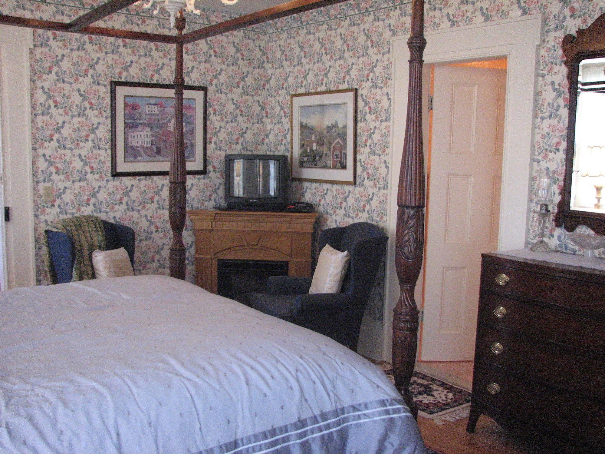 Bykenhulle House Bed And Breakfast ホープウェル・ジャンクション エクステリア 写真